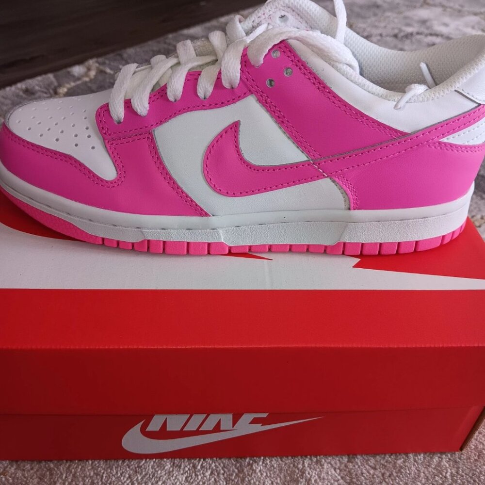 Nike Pink & White Low-top Dunks